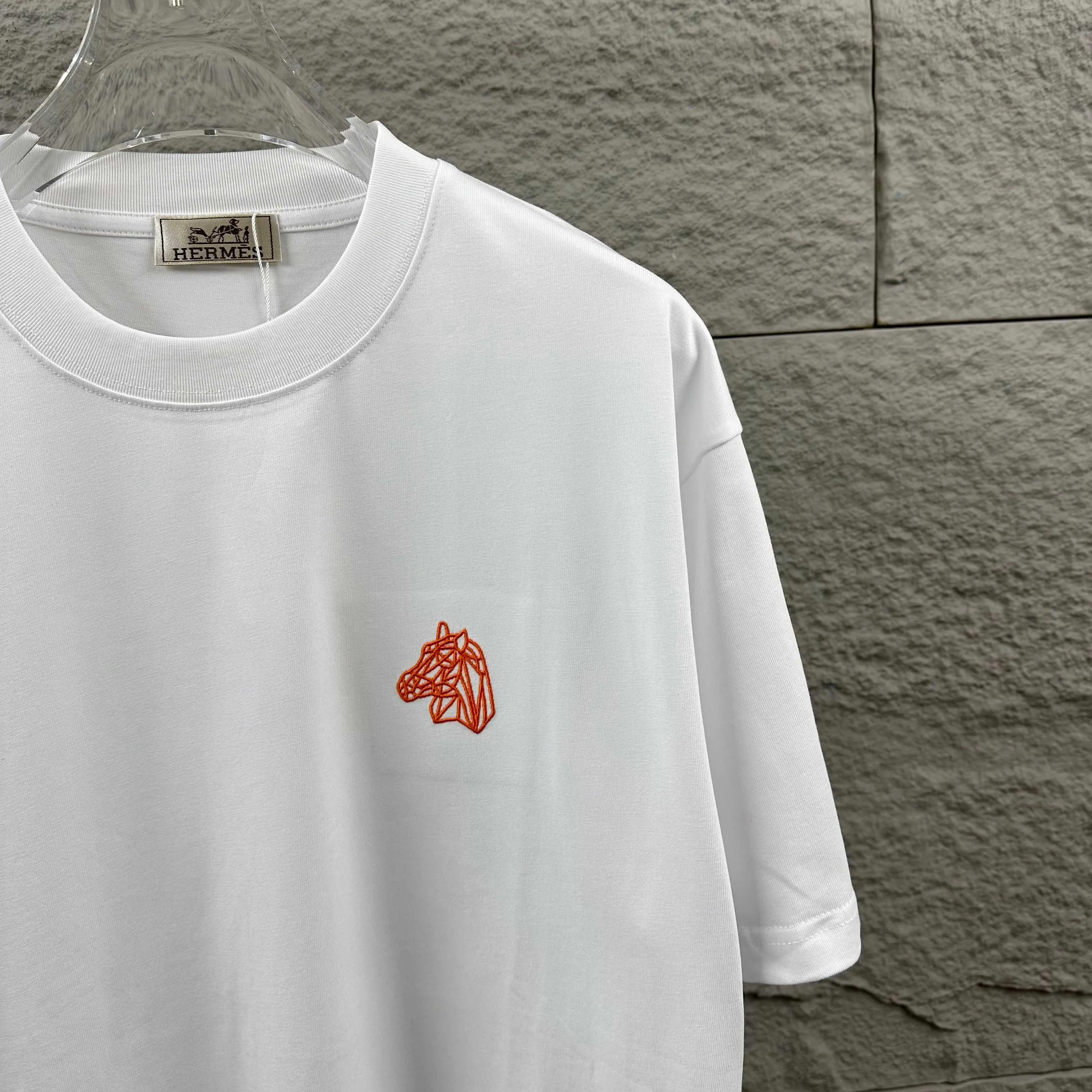 Herme* * 2026 New Arrival Classic Orange T Same Style ：Black White Size： S （90-130 ） M （120-150 ） L （140-165 ） XL （160-180 ） XXL （180-210 ）
